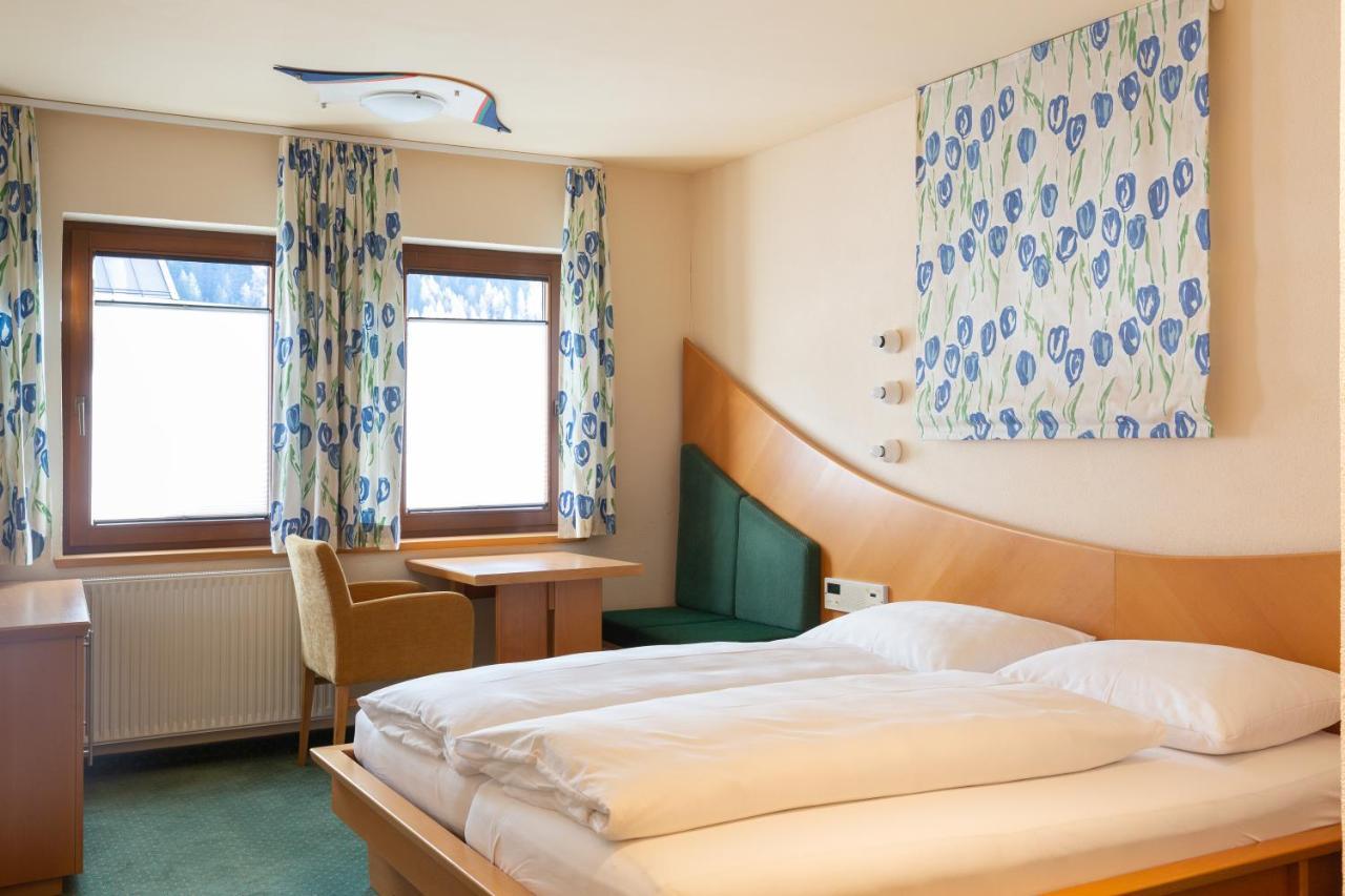 Haus Am Fang Bed & Breakfast Sankt Anton am Arlberg Exterior photo